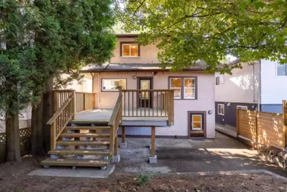 Garden / Landscaping Photo of 4504 Beatrice Street, Vancouver, BC