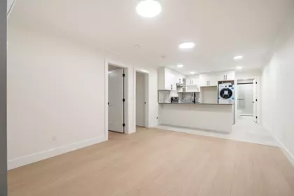Mudroom Photo of 2 6210 Curtis Street, Burnaby, BC