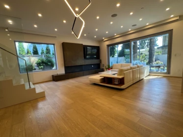 Breakfast Nook Photo of 1076 Park Drive, Vancouver, BC
