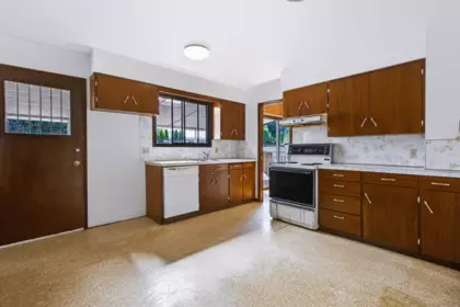 Breakfast Nook Photo of 45596 Lewis Avenue, Chilliwack, BC
