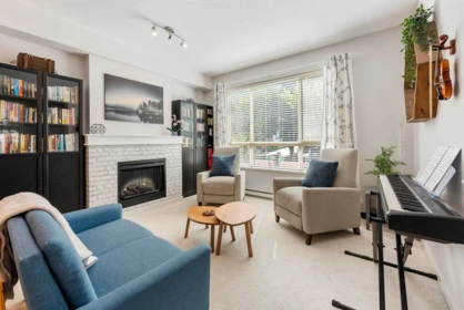 Breakfast Nook Photo of 26 2738 158 Street, Surrey, BC