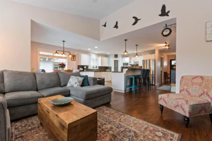 246 Balsam Avenue, Harrison Hot Springs, BC, Harrison Hot Springs — Single Family Residence for sale