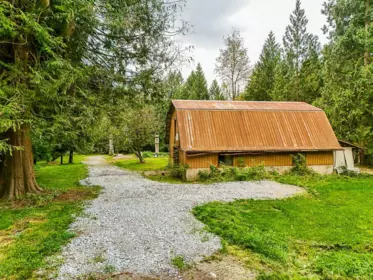 Basement Recreation Room Photo of 12241 Stave Lake Road, Mission, BC