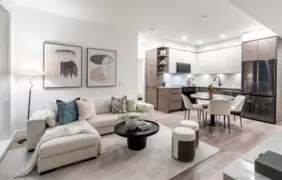 201 422 Lakewood Drive, Vancouver, BC