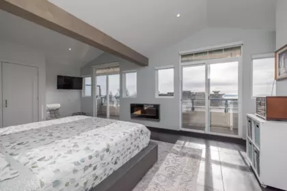 Aerial View of 7 15161 Prospect Avenue, White Rock, BC