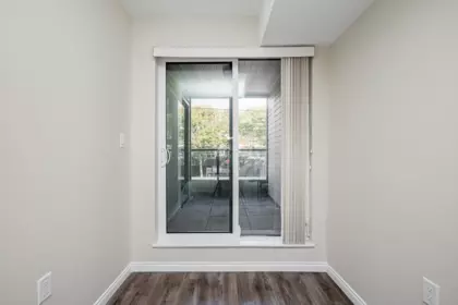 Hallway Photo of 307 15210 Pacific Avenue, White Rock, BC