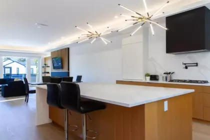Kitchen Island Photo of 8 3385 Mamquam Road, Squamish, BC