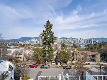 Backyard Photo of 201 1024 W 7th Avenue, Vancouver, BC