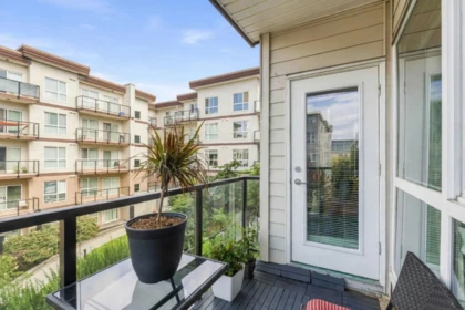 Hallway Photo of 317 13768 108 Avenue, Surrey, BC