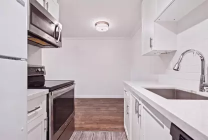 Primary Bathroom Photo of 206 853 E 7 Avenue, Vancouver, BC