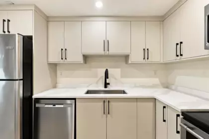 Kitchen Photo of 102 1322 Martin Street, White Rock, BC