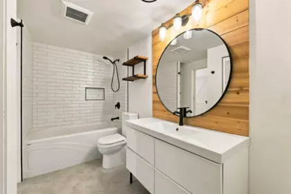 Laundry Room Photo of 102 1322 Martin Street, White Rock, BC