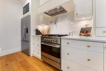 Kitchen Photo of 201 Osborne Avenue, New Westminster, BC