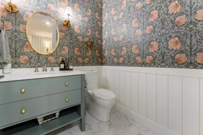 Powder Room Photo of 201 Osborne Avenue, New Westminster, BC