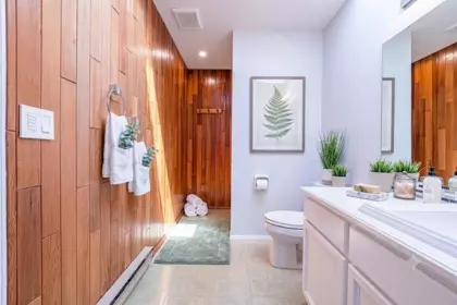Powder Room Photo of 11837 Woodlynn Court, Delta, BC