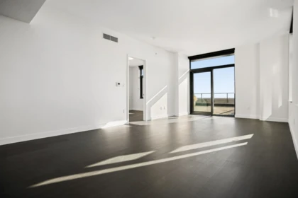 3001 6608 Sussex Avenue, Burnaby, BC, Burnaby — Apartment/Condo for sale
