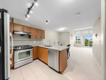 422 6828 Eckersley Road, Richmond, BC, Richmond — Apartment/Condo for sale
