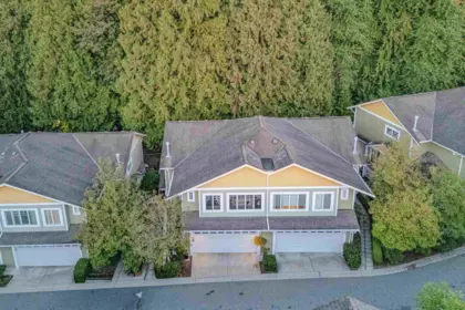 Hot Tub / Spa Photo of 44 6110 138th Street, Surrey, BC