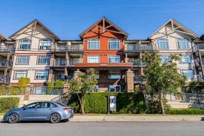Exterior Rear Photo of 407 19939 55a Avenue, Langley, BC