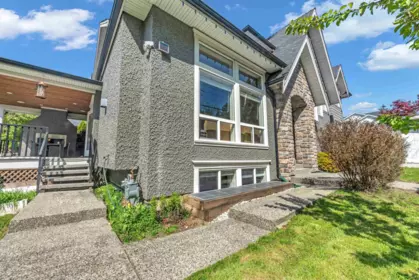 16329 8 Avenue, Surrey, BC, Surrey — Single Family Residence for sale