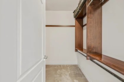 Mudroom Photo of 19420 117 Avenue, Pitt Meadows, BC