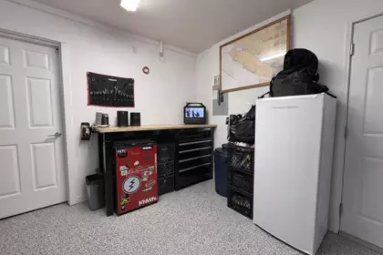 Basement Recreation Room Photo of 6 1233 Main Street, Squamish, BC