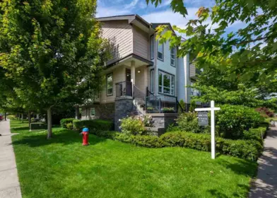Front Yard Photo of 6 1233 Main Street, Squamish, BC