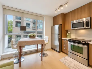 209 13325 102a Avenue, Surrey, BC, Surrey — Apartment/Condo for sale