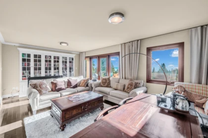 Basement Recreation Room Photo of 4742 Caulfeild Drive, West Vancouver, BC