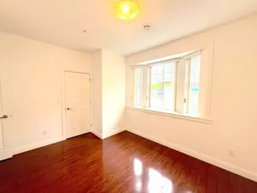 Hallway Photo of 5421 Fleming Street, Vancouver, BC