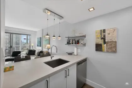 1106 1188 Howe Street, Vancouver, BC, Vancouver — Apartment/Condo for sale