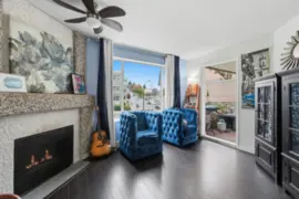 105 1153 Vidal Street, White Rock, BC