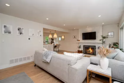 1361 E 15th Street, North Vancouver, BC, North vancouver — Single Family Residence for sale