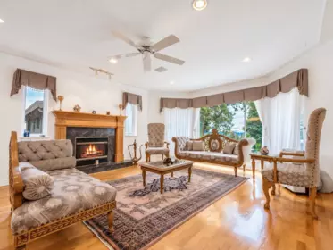 1224 E 14th Street, North Vancouver, BC, North Vancouver — Single Family Residence for sale