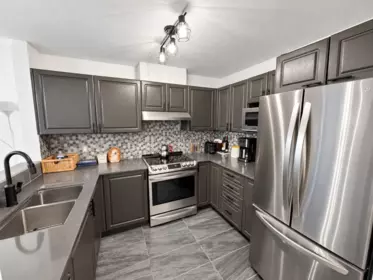 504 137 West 17th Street, North Vancouver, BC, North Vancouver — Apartment/Condo for sale