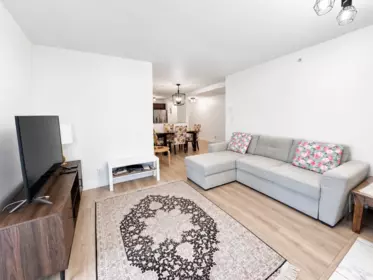504 137 West 17th Street, North Vancouver, BC, North Vancouver — Apartment/Condo for sale