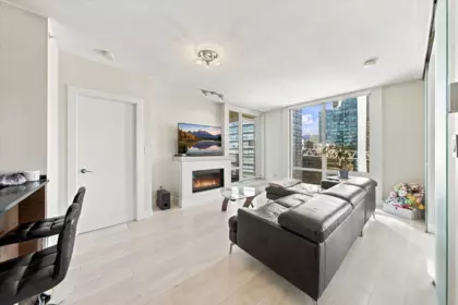 2404 565 Smithe Street, Vancouver, BC, Vancouver — Apartment/Condo for sale
