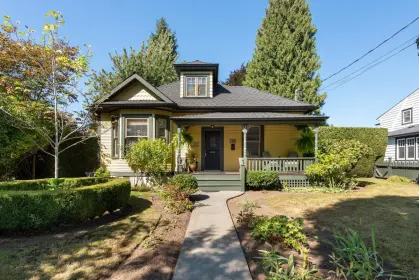 411 Fourth Avenue, New Westminster, BC, New westminster — Single Family Residence for sale
