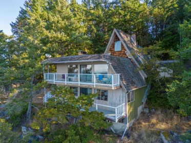 315 Deacon Lane, Galiano Island, BC, Galiano Island — Single Family Residence for sale