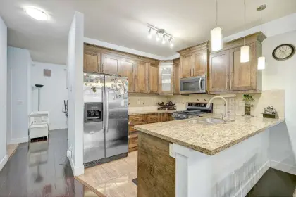 13967 64 Avenue, Surrey, BC, Surrey — Half Duplex for sale