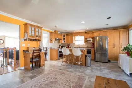 33065 Egglestone Avenue, Mission, BC, Mission — Single Family Residence for sale