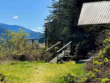 Entry Foyer Photo of DL 4055 E Dark Cove Jervis Road, Madeira Park, BC