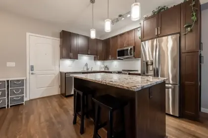 110 6490 194 Street, Surrey, BC, Surrey — Apartment/Condo for sale