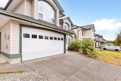 12156 201b Street, Maple Ridge, BC, Maple ridge — Single Family Residence for sale