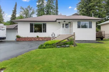 45733 Berkeley Avenue, Chilliwack, BC, Chilliwack — Single Family Residence for sale
