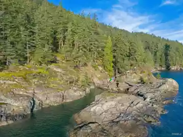 381 Waterfront, Bowen Island, BC, Bowen Island — Single Family Residence for sale
