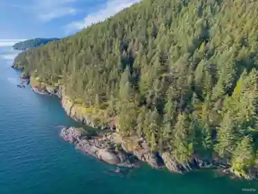 381 Waterfront, Bowen Island, BC, Bowen Island — Single Family Residence for sale