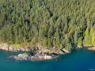 381 Waterfront, Bowen Island, BC, Bowen Island — Single Family Residence for sale