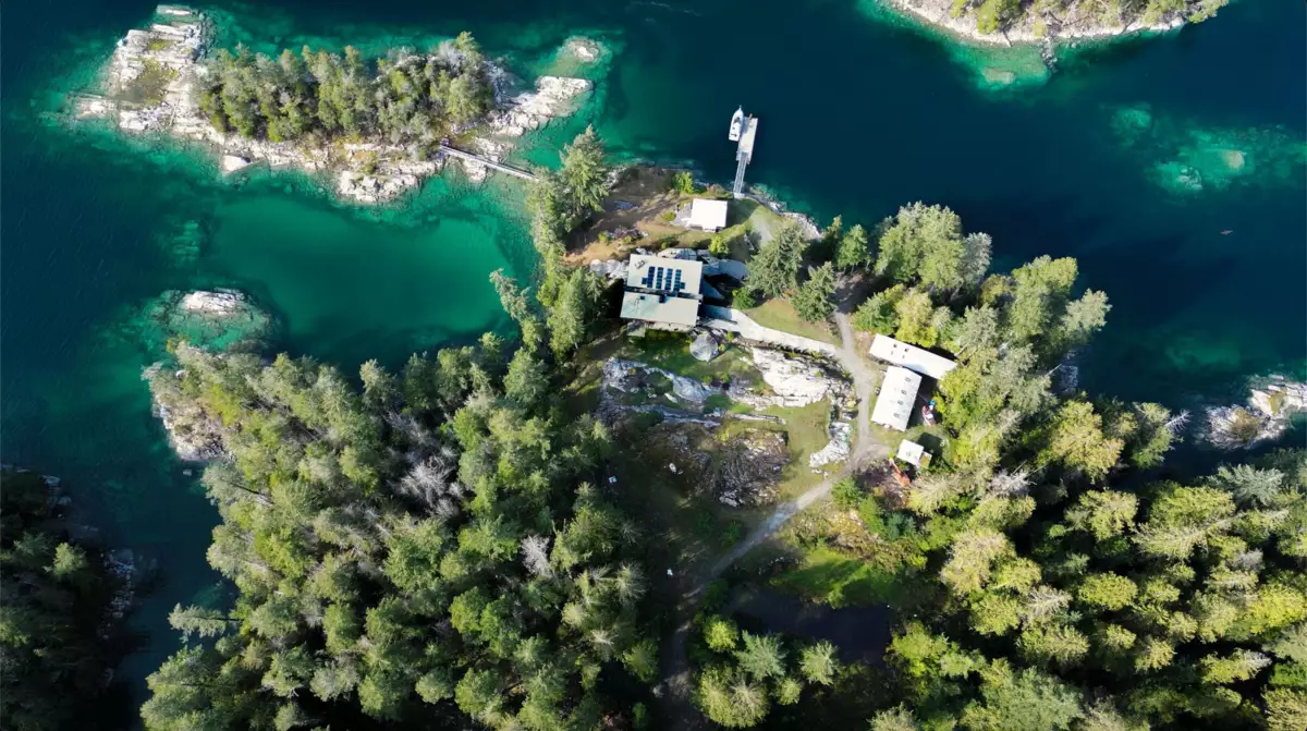 Breakfast Nook Photo of 4355 Blind Bay Shoreline, Nelson Island, BC
