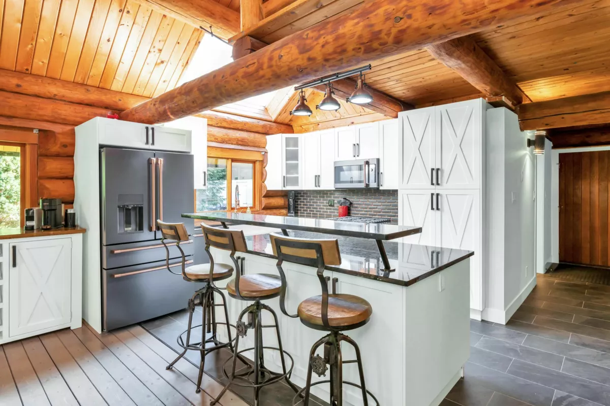 Kitchen Photo of 11108 Greenwood Drive, Mission, BC